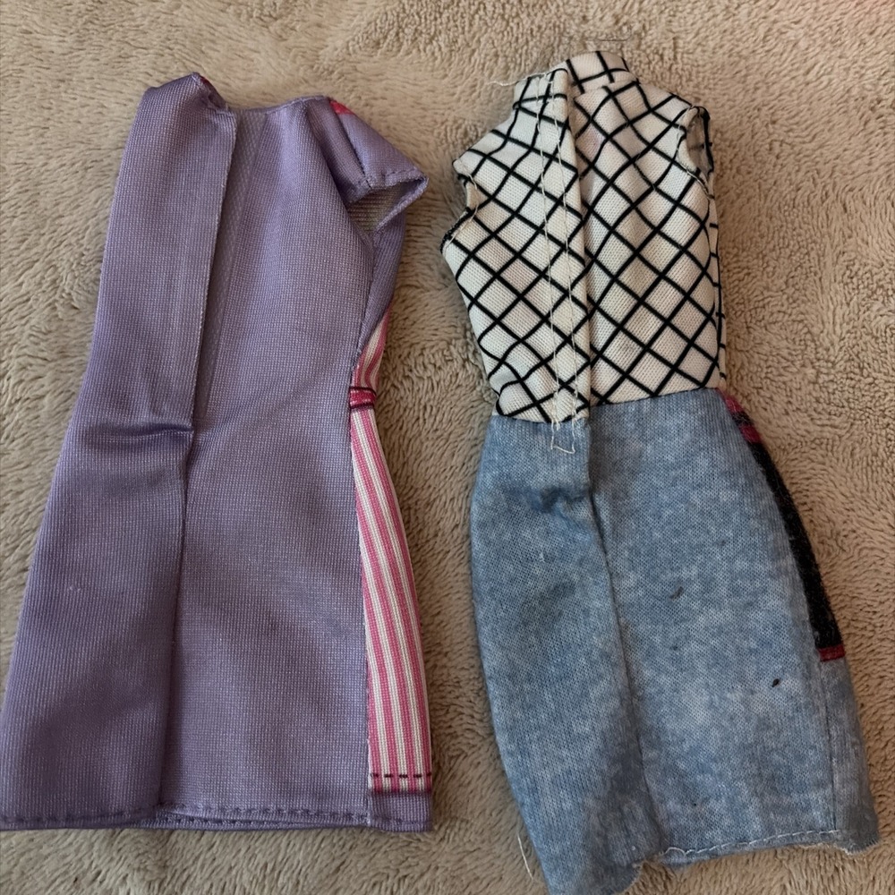 Mattel Barbie Careers Pet Groomer & Florist Clothes Outfit Fashion Doll B13 - Picture 2 of 2